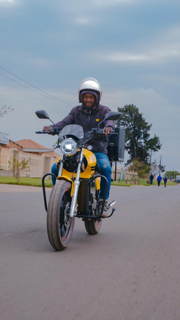 Affordable delivery motorbike for rent in Gqeberha